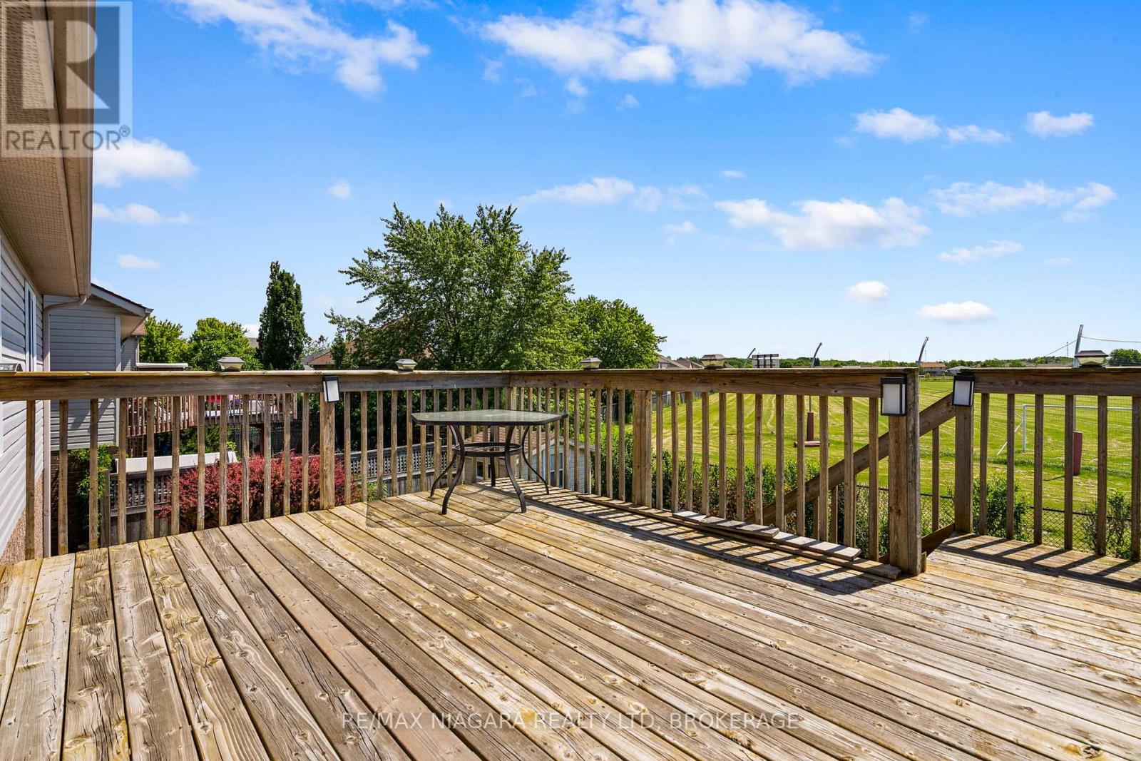 7040 ST MICHAEL AVENUE - 32