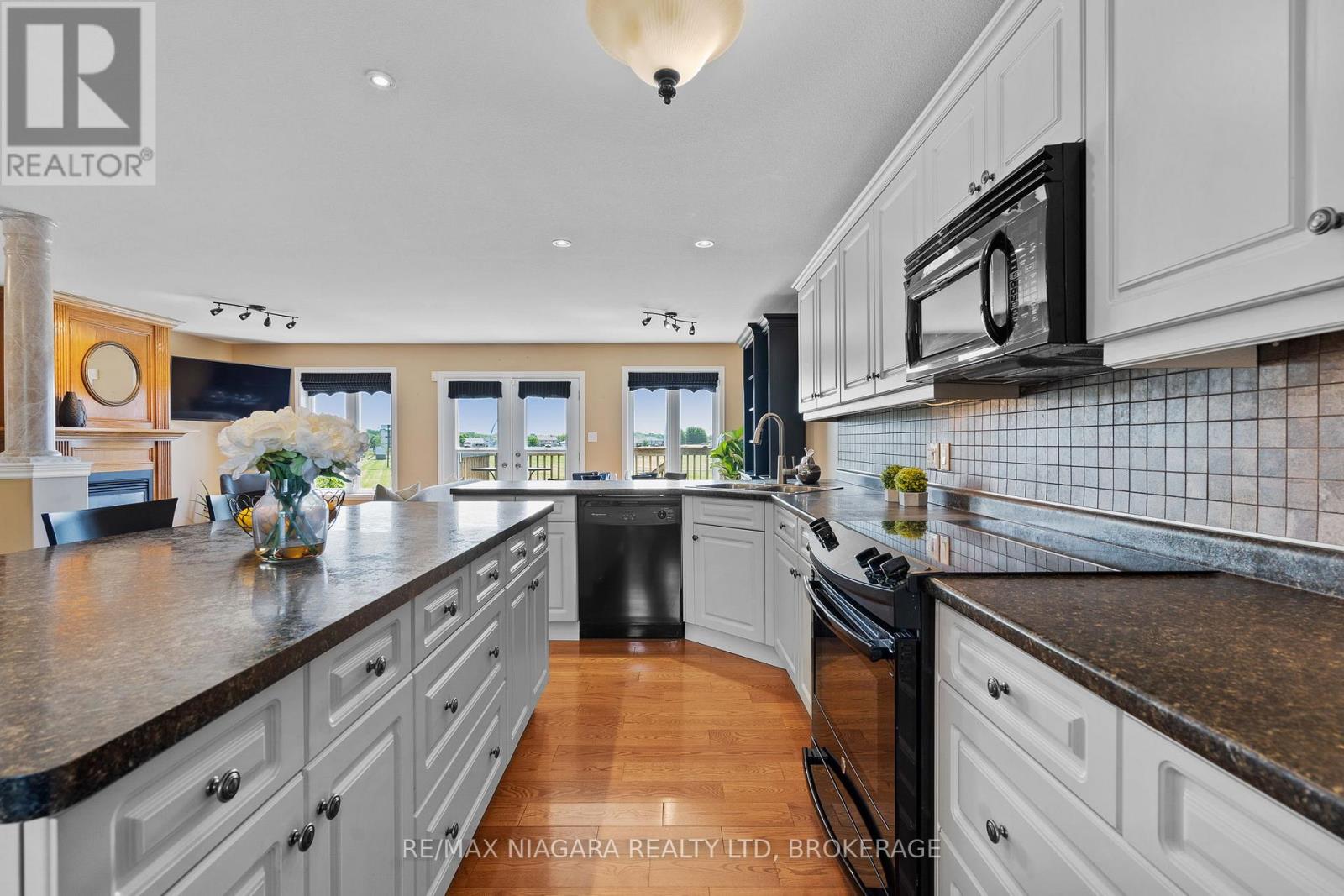 7040 ST MICHAEL AVENUE - 8