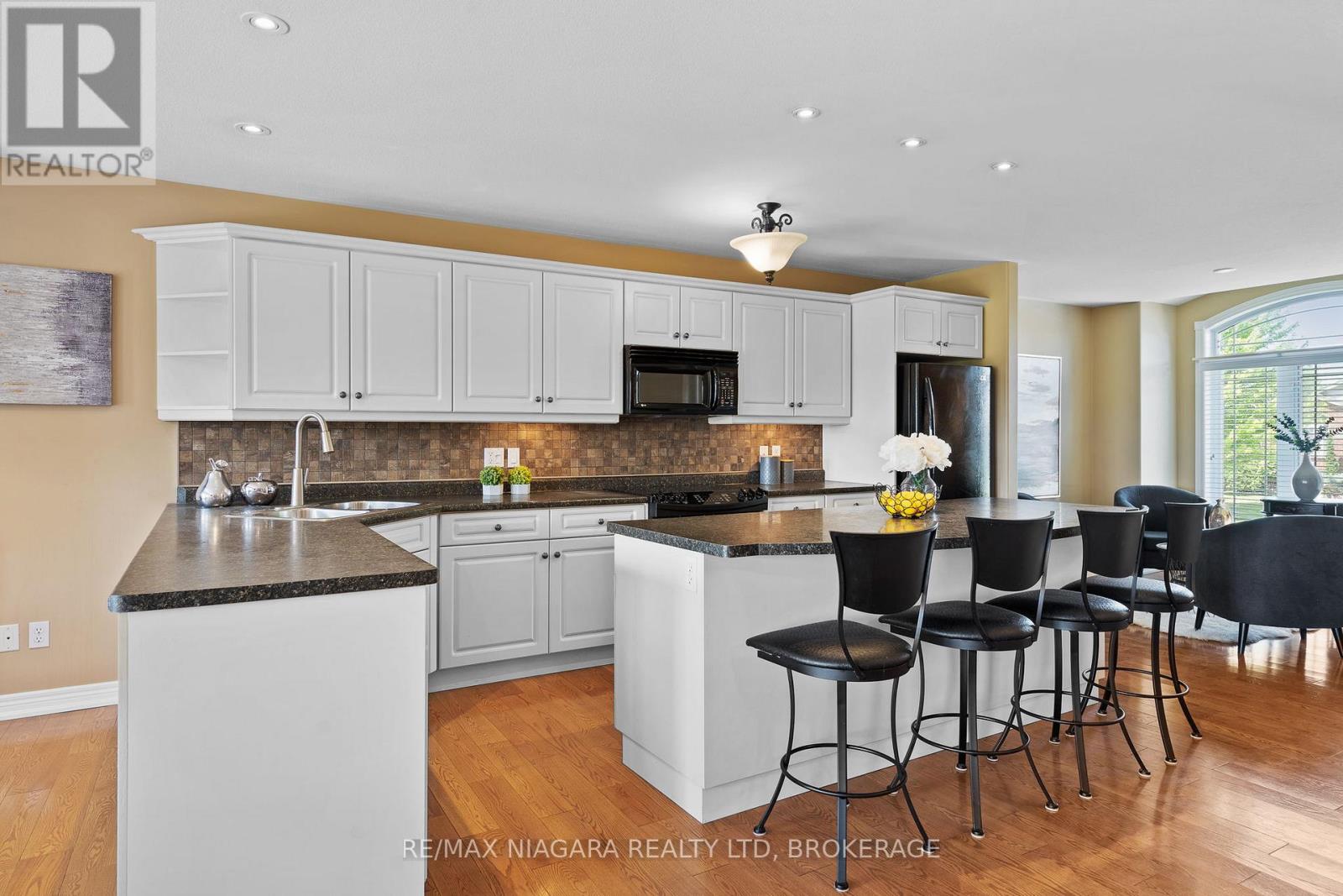 7040 ST MICHAEL AVENUE - 9