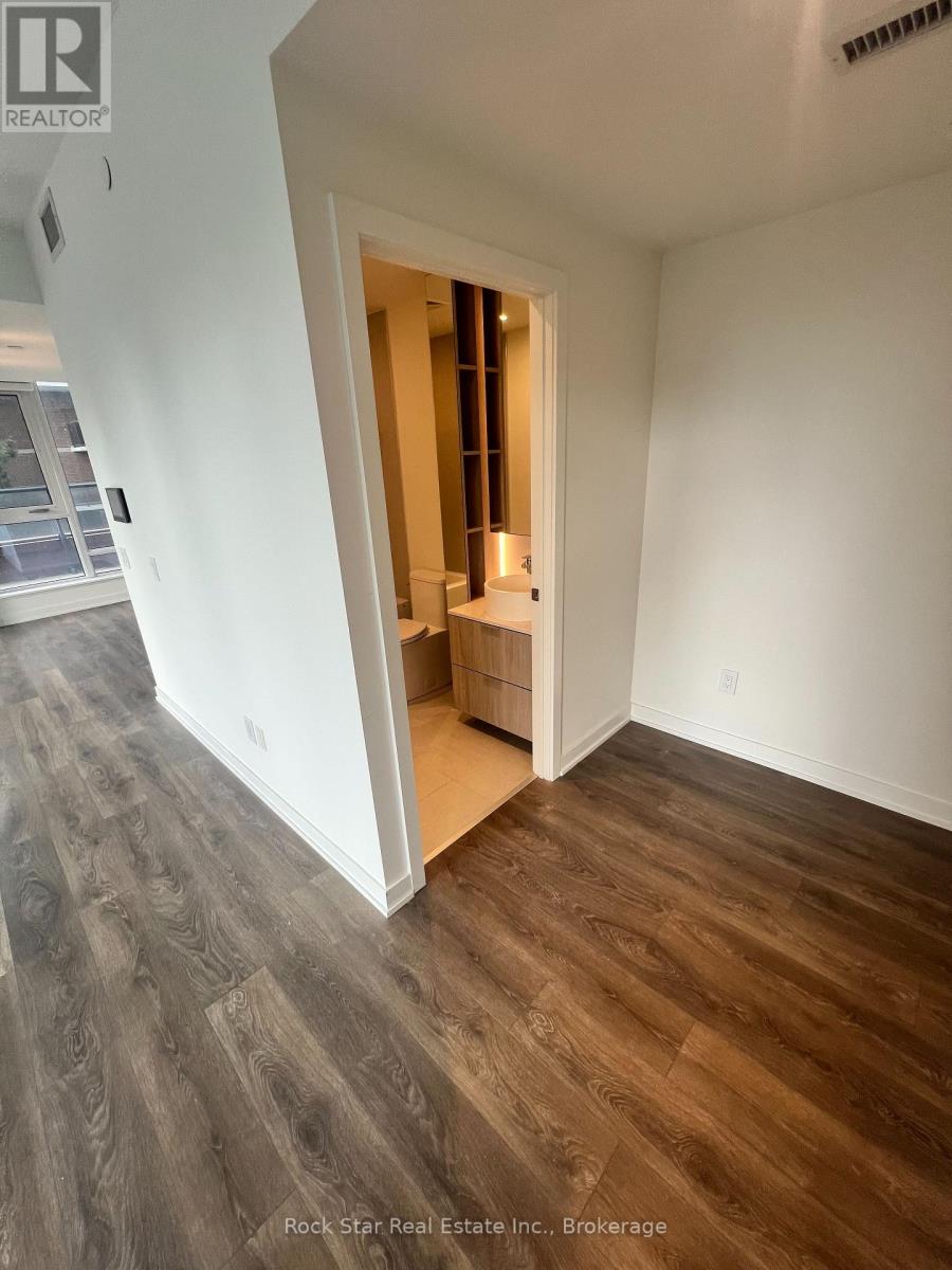 #209 28 ANN STREET - 11