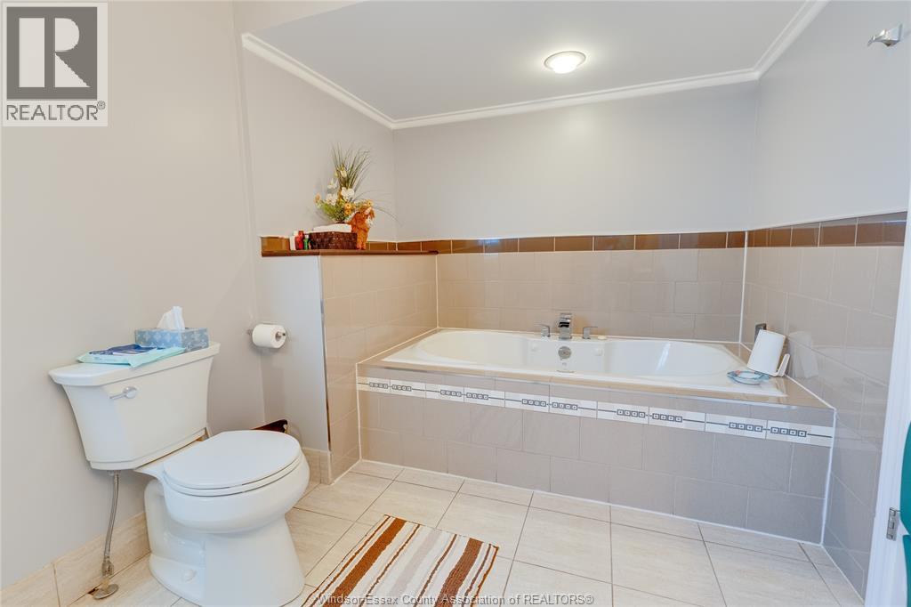 503 REGENT - 18