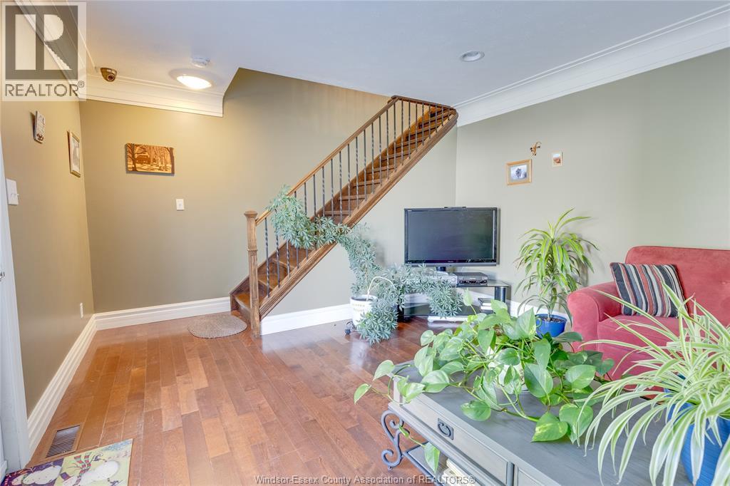 503 REGENT - 28