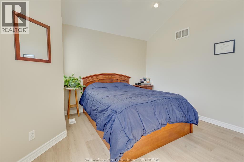 503 REGENT - 7