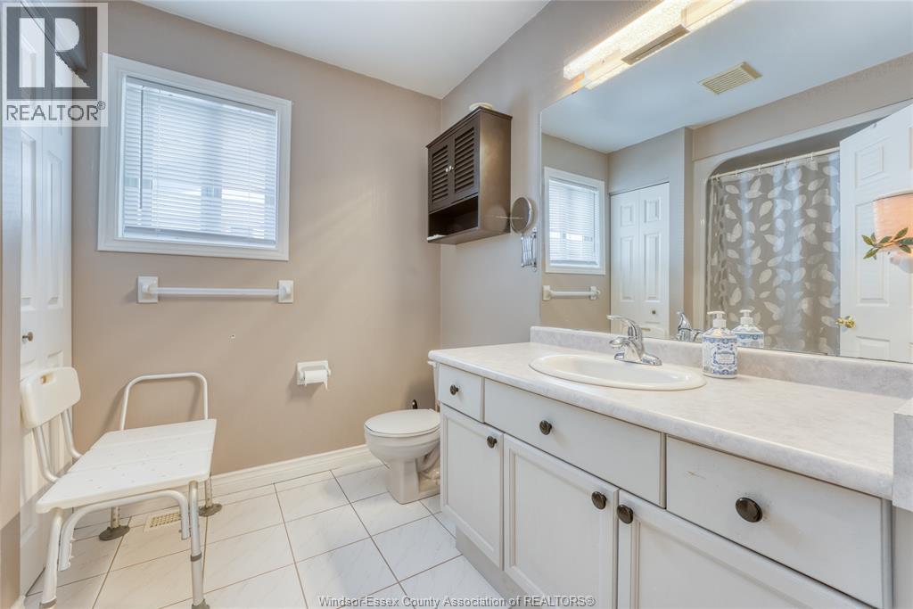 1329 FOSTER - 18