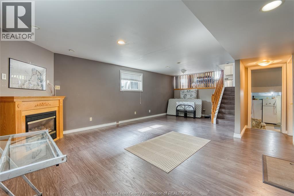 1329 FOSTER - 20