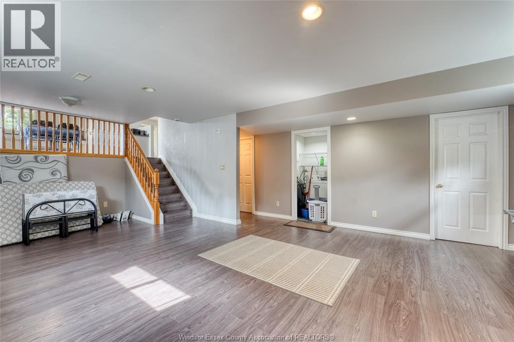 1329 FOSTER - 22