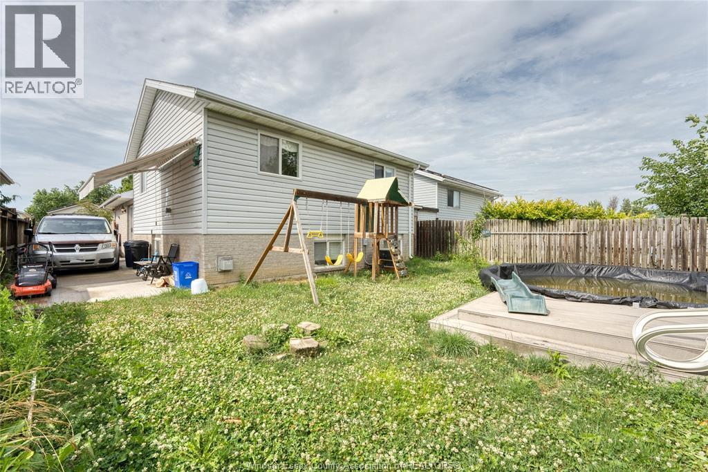1329 FOSTER - 34