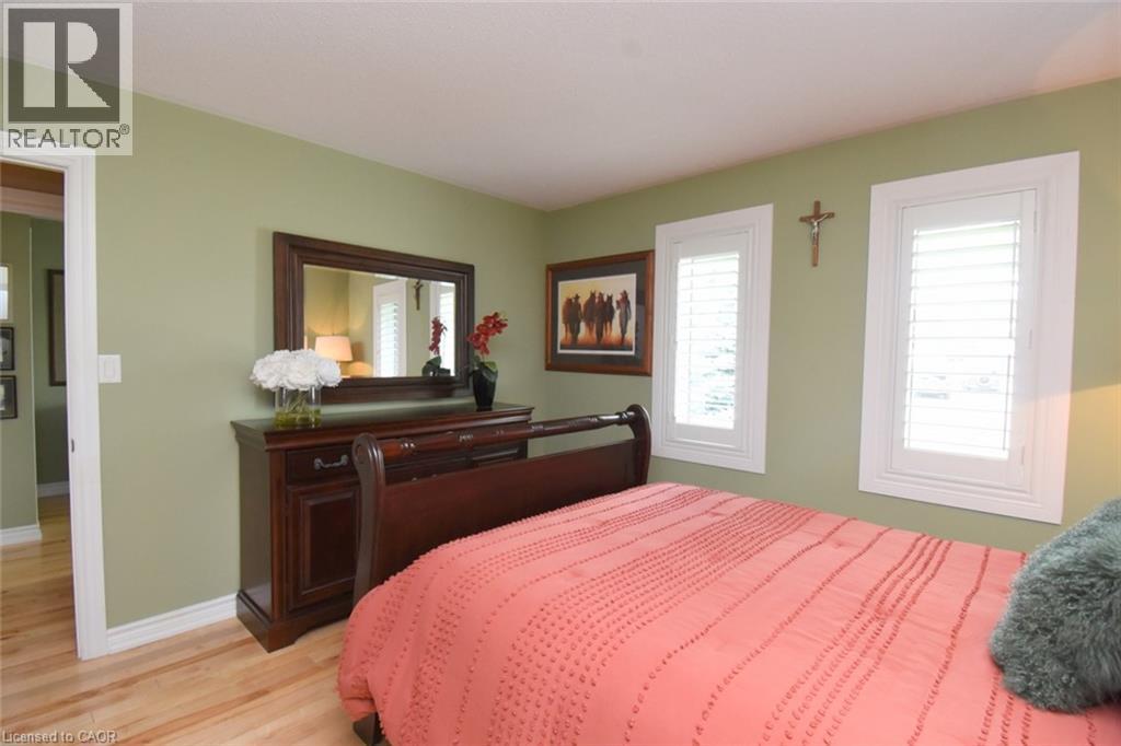 12 MCKEOWN Court - 20