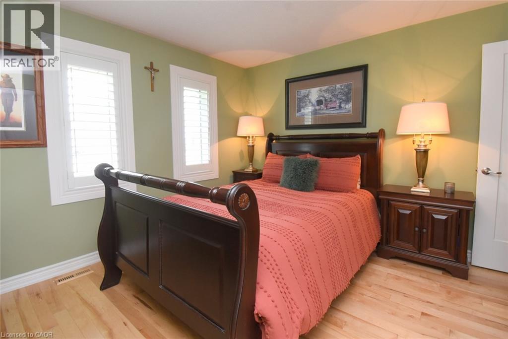 12 MCKEOWN Court - 21