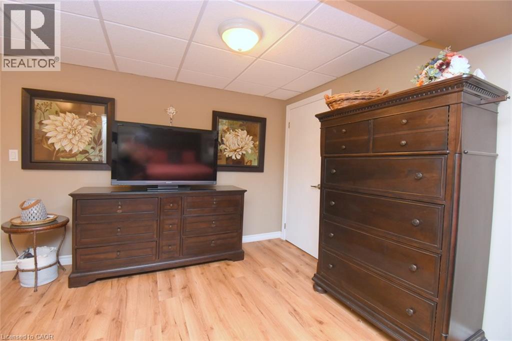 12 MCKEOWN Court - 26