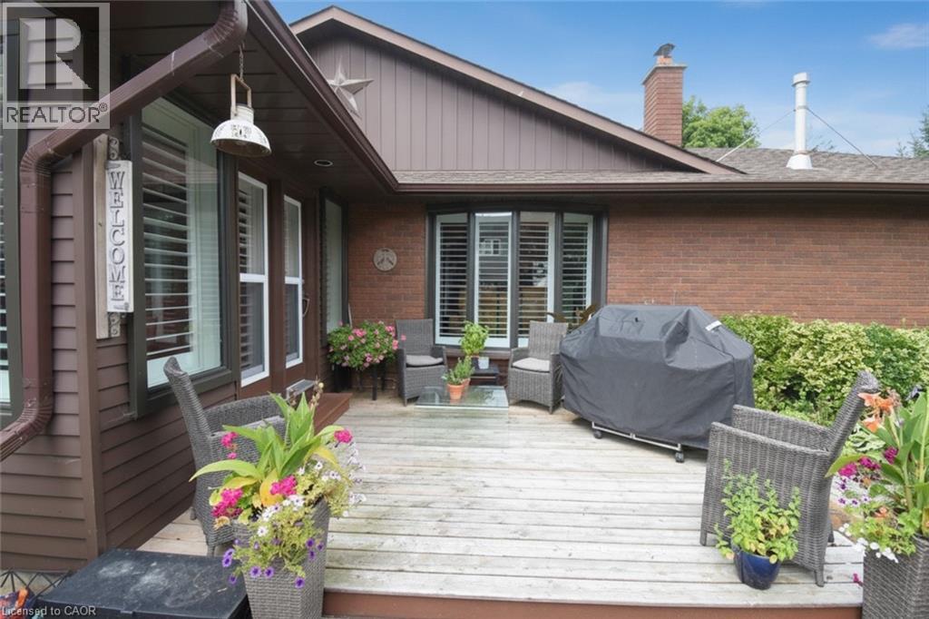 12 MCKEOWN Court - 42