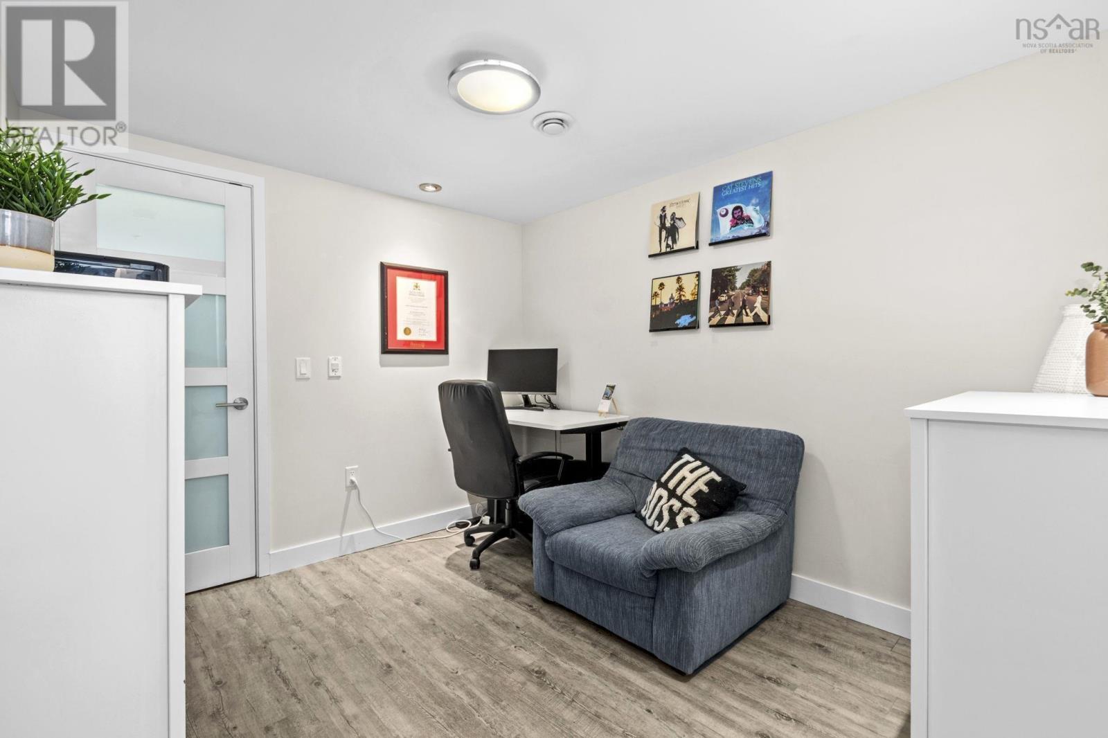 #222 5662 Roberts Street - 11
