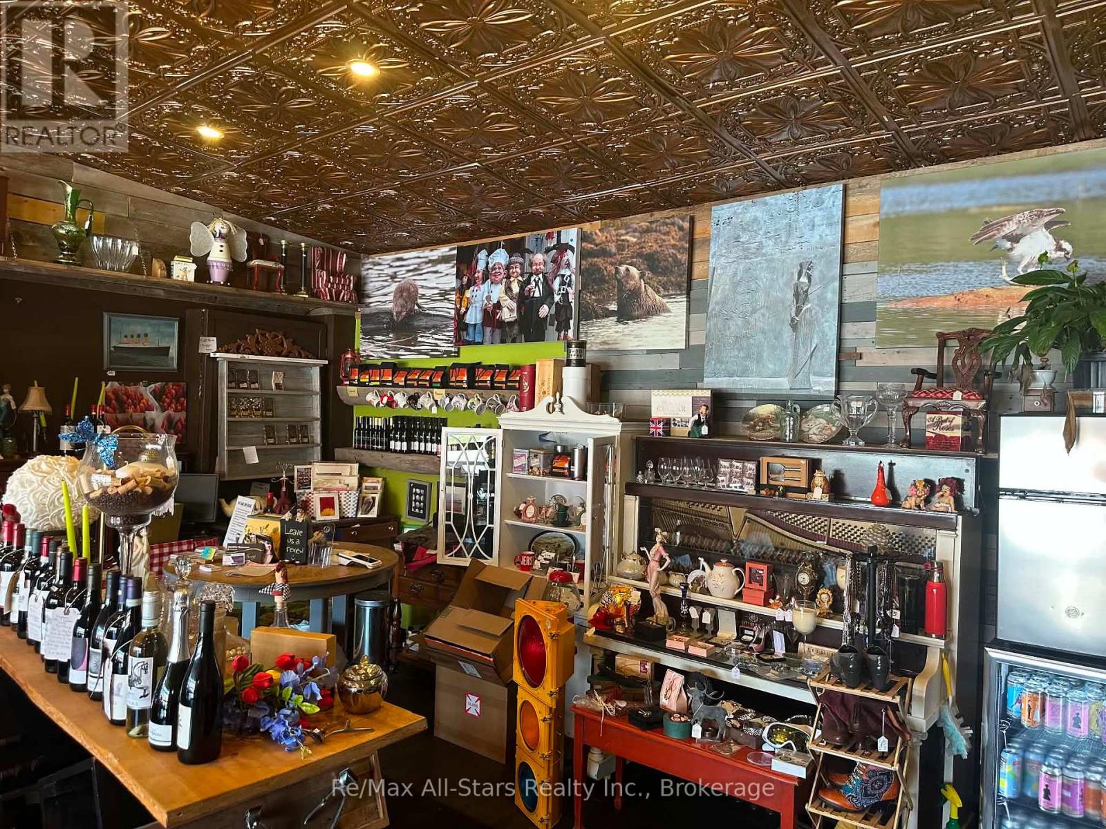 15 Cambridge Street South, Kawartha Lakes (Lindsay), Ontario, K9V3B7, Kawartha Lakes (Lindsay), Ontario — photo 5 of 5