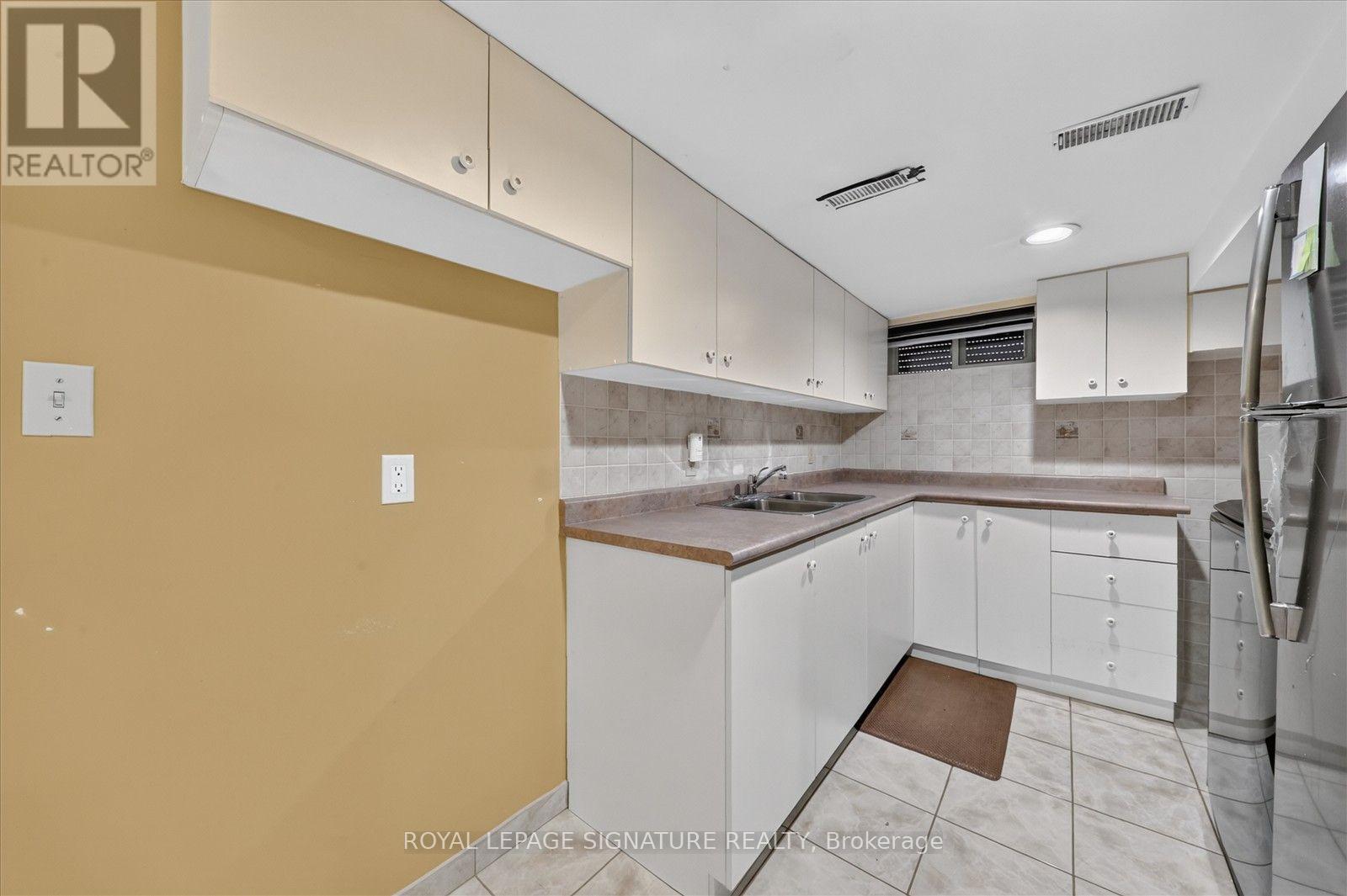 9 LEJUNE ROAD - 29