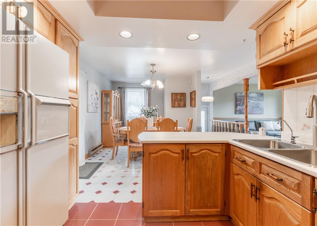2414 Main Street - 10