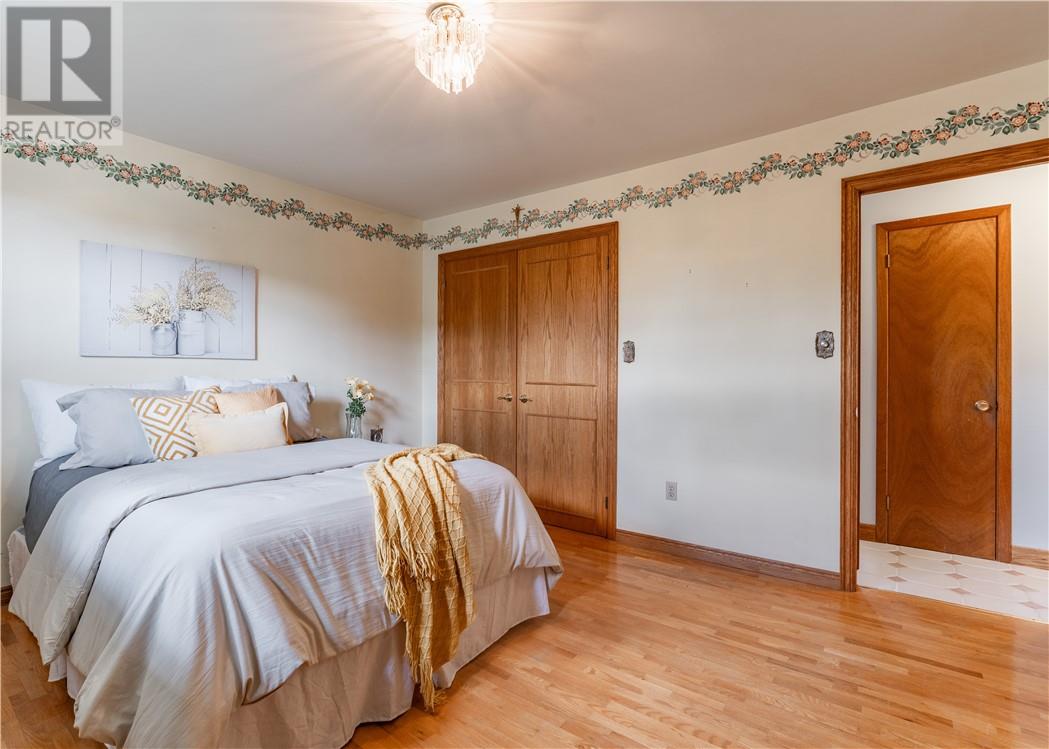 2414 Main Street - 12