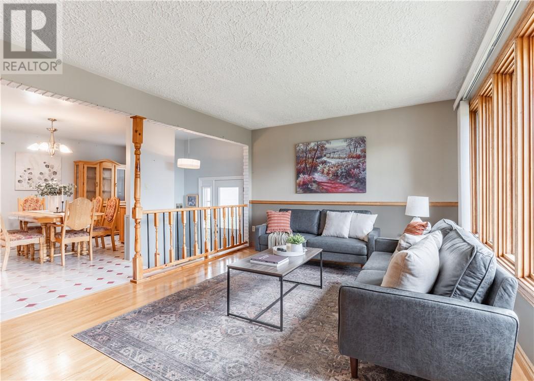 2414 Main Street - 5