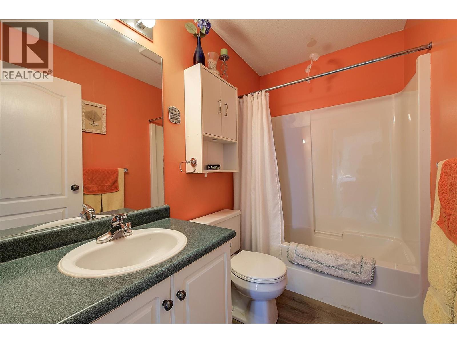 18 2210 Louie Drive, West Kelowna