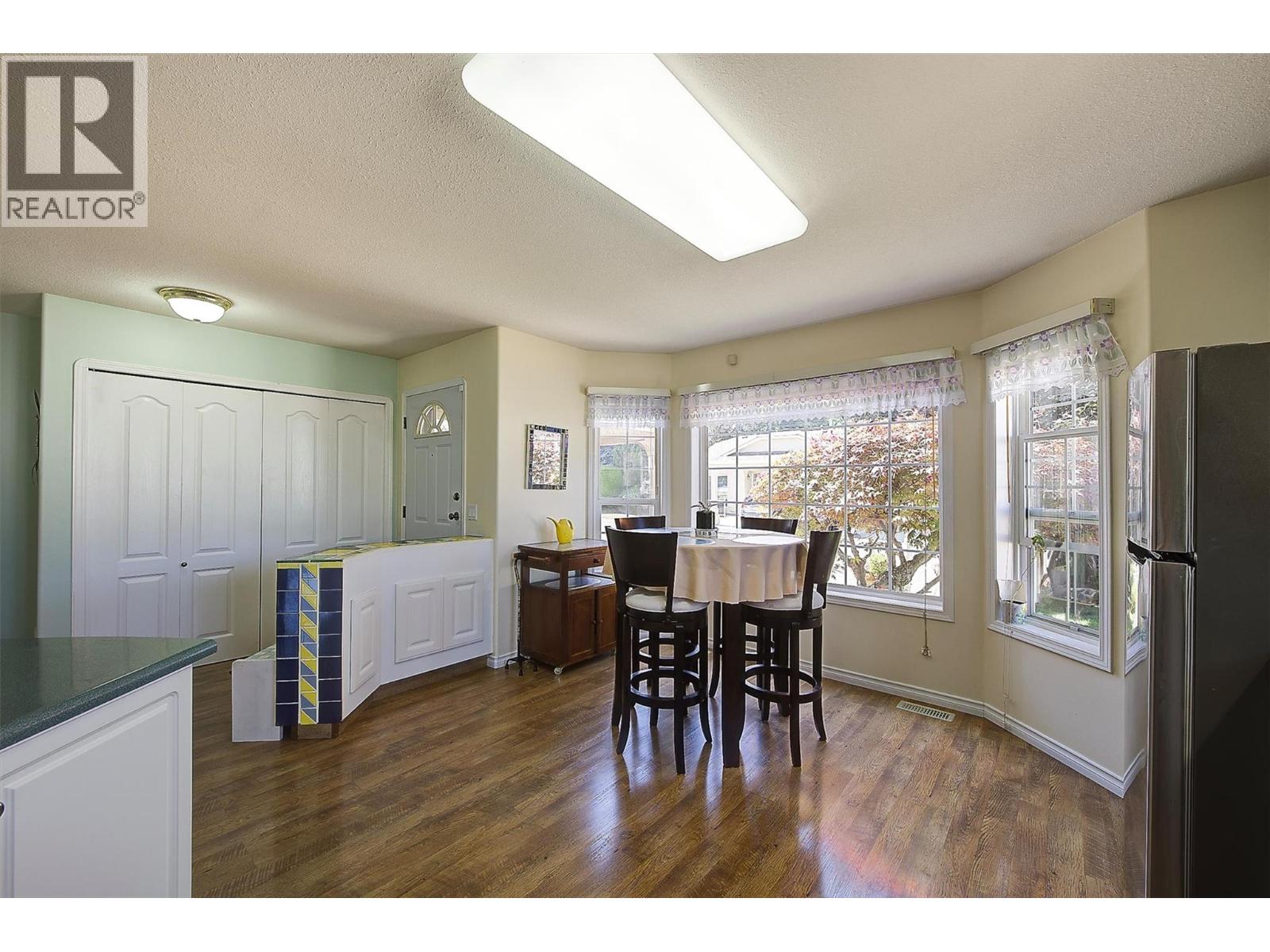 #18 2210 Louie Drive - 7