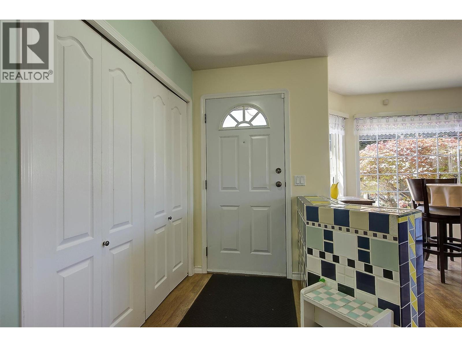 #18 2210 Louie Drive - 32