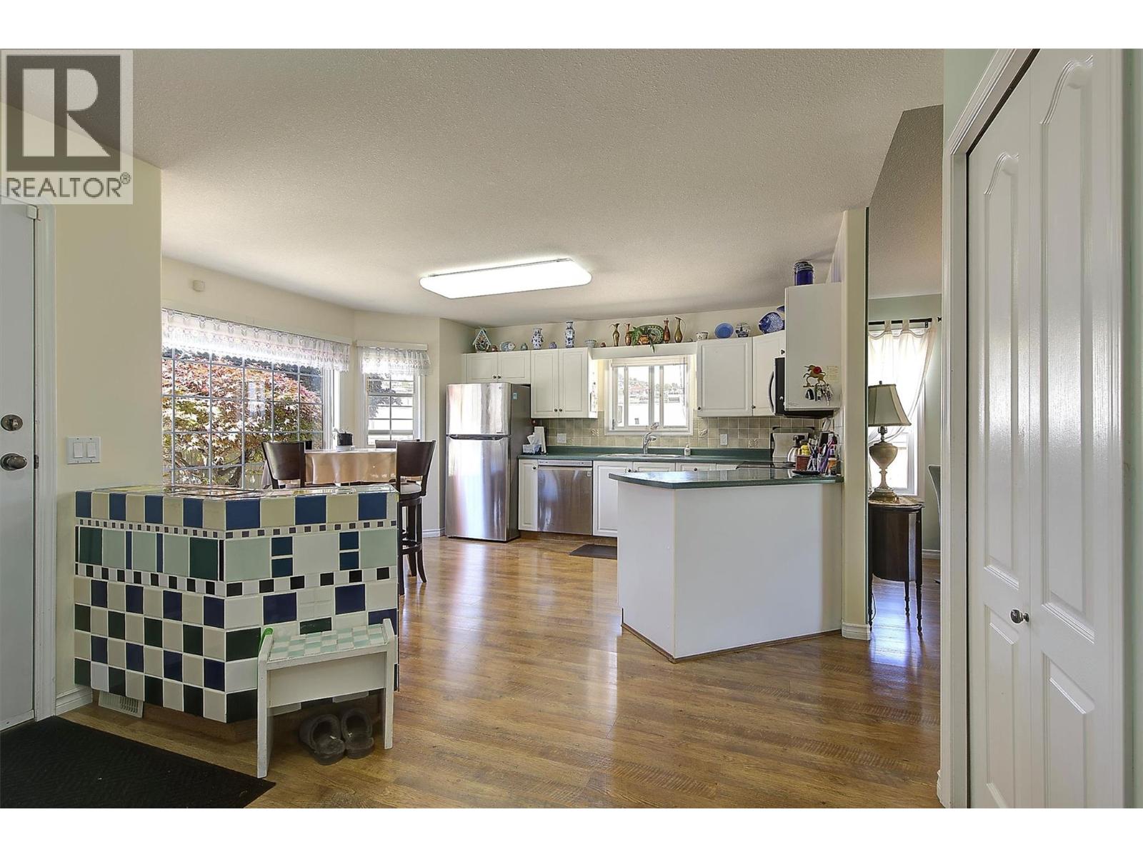 18 2210 Louie Drive, West Kelowna