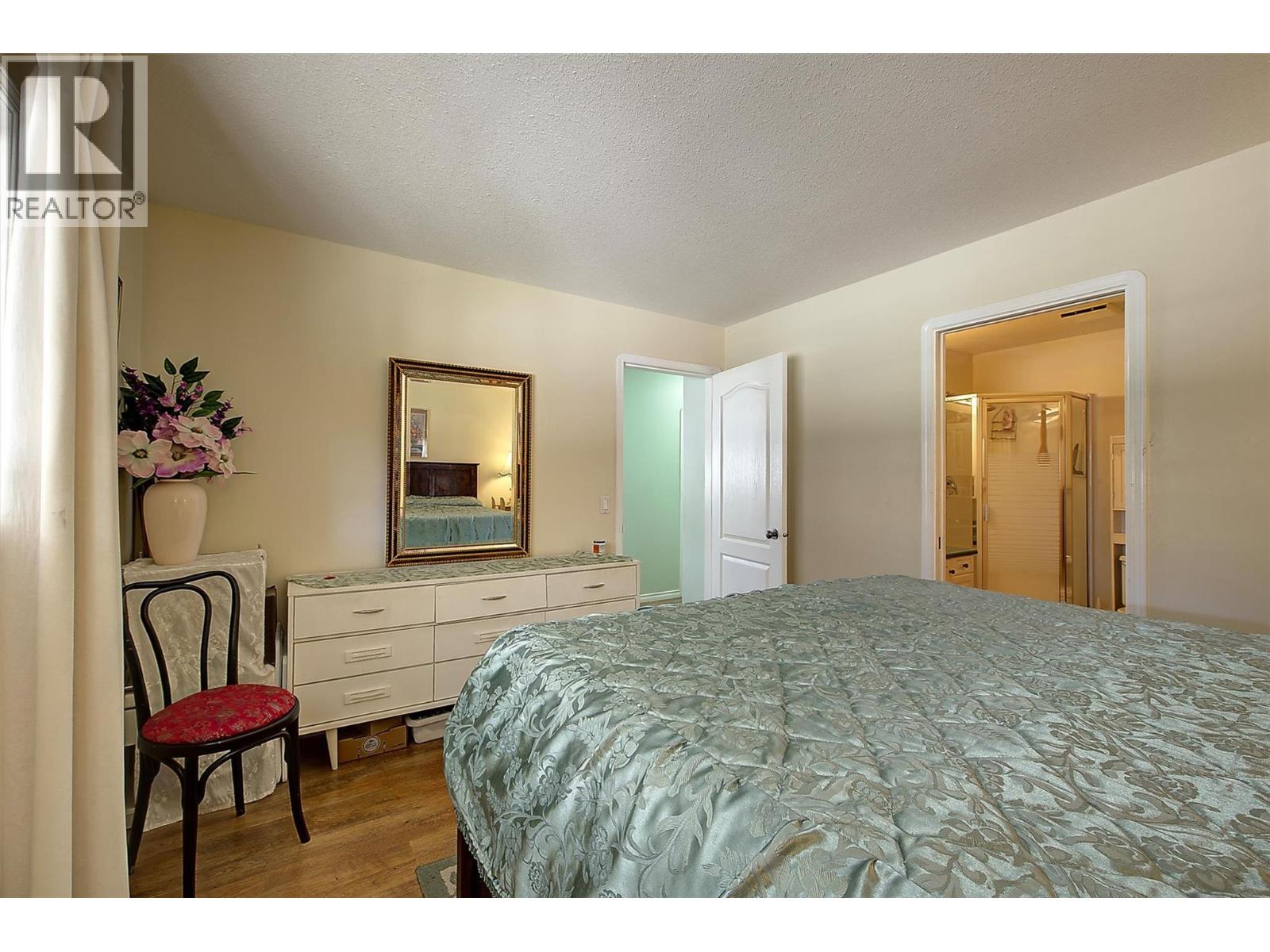 #18 2210 Louie Drive - 21