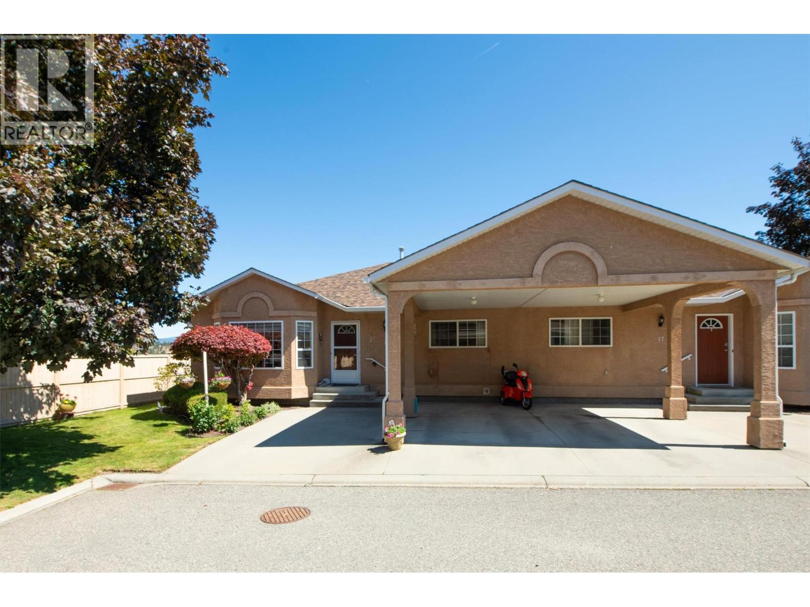 #18 2210 Louie Drive - 1