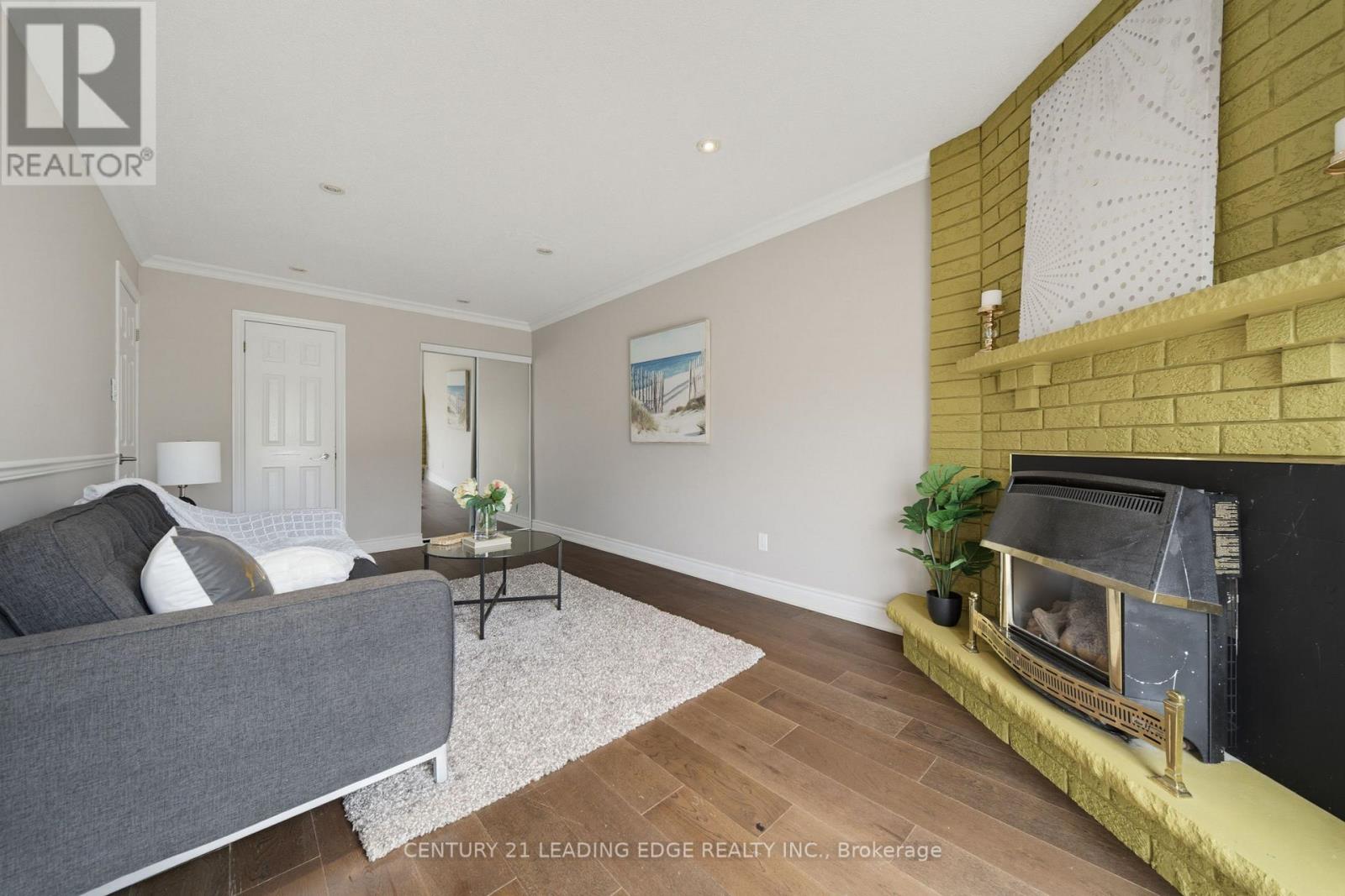 47 ELSON STREET - 21