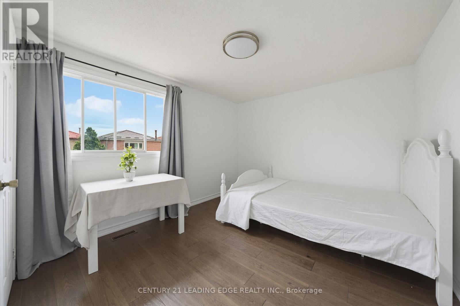 47 ELSON STREET - 36