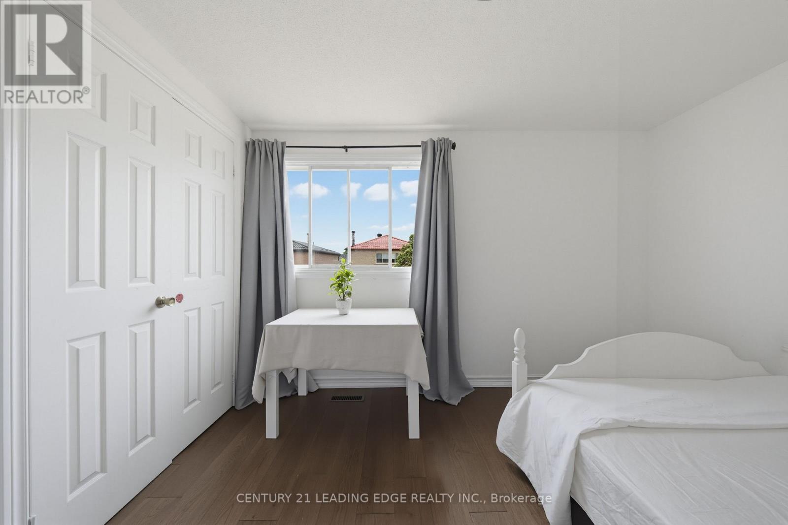 47 ELSON STREET - 37
