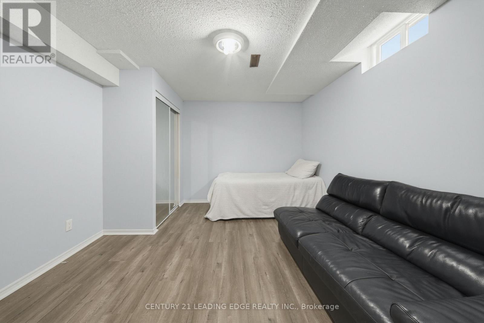47 ELSON STREET - 43