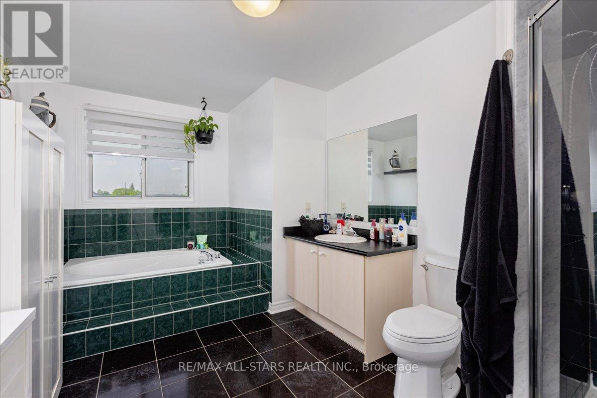 22 KELSEY CRESCENT - 18