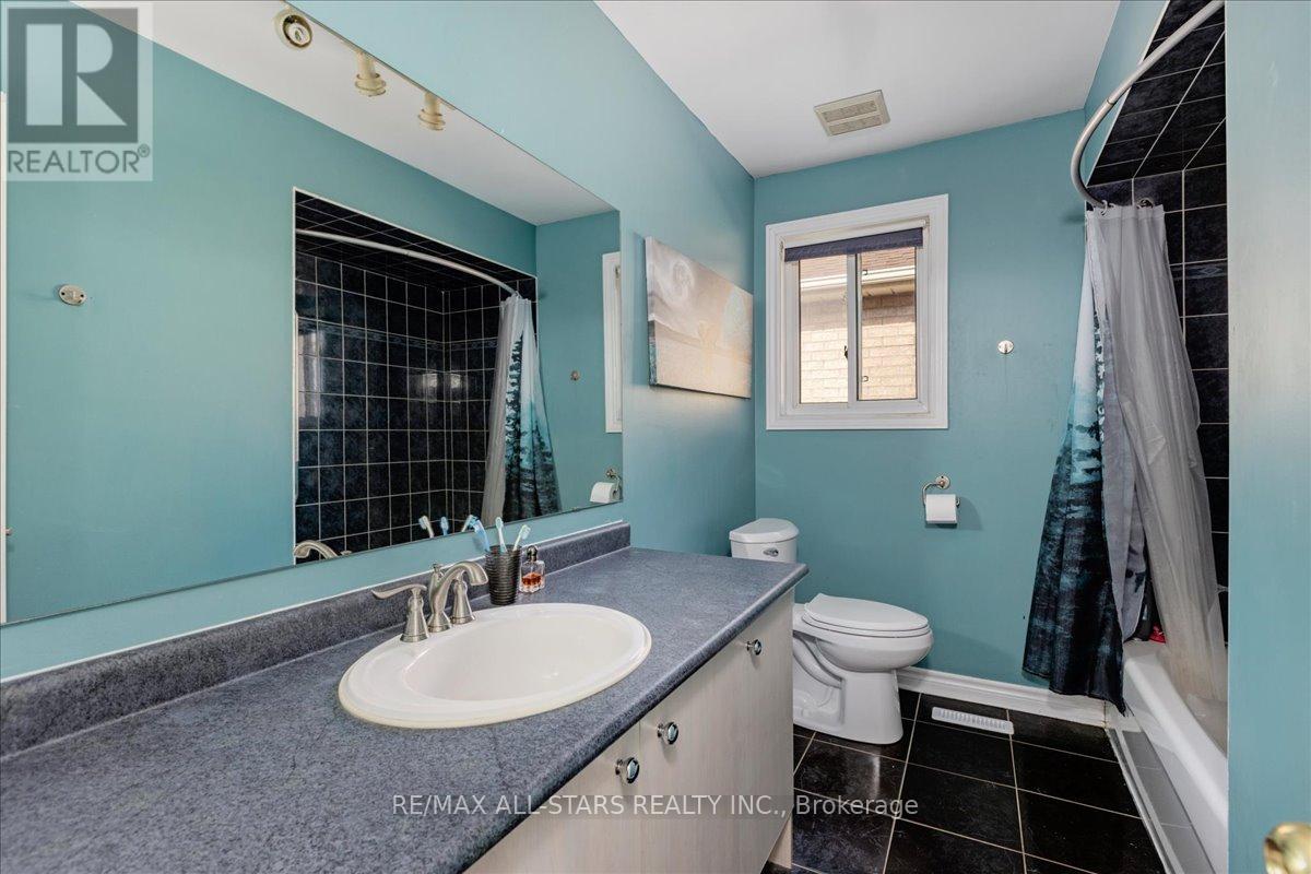 22 KELSEY CRESCENT - 21