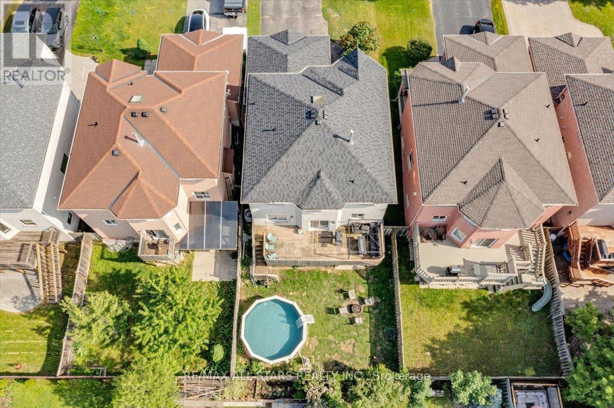 22 KELSEY CRESCENT - 39