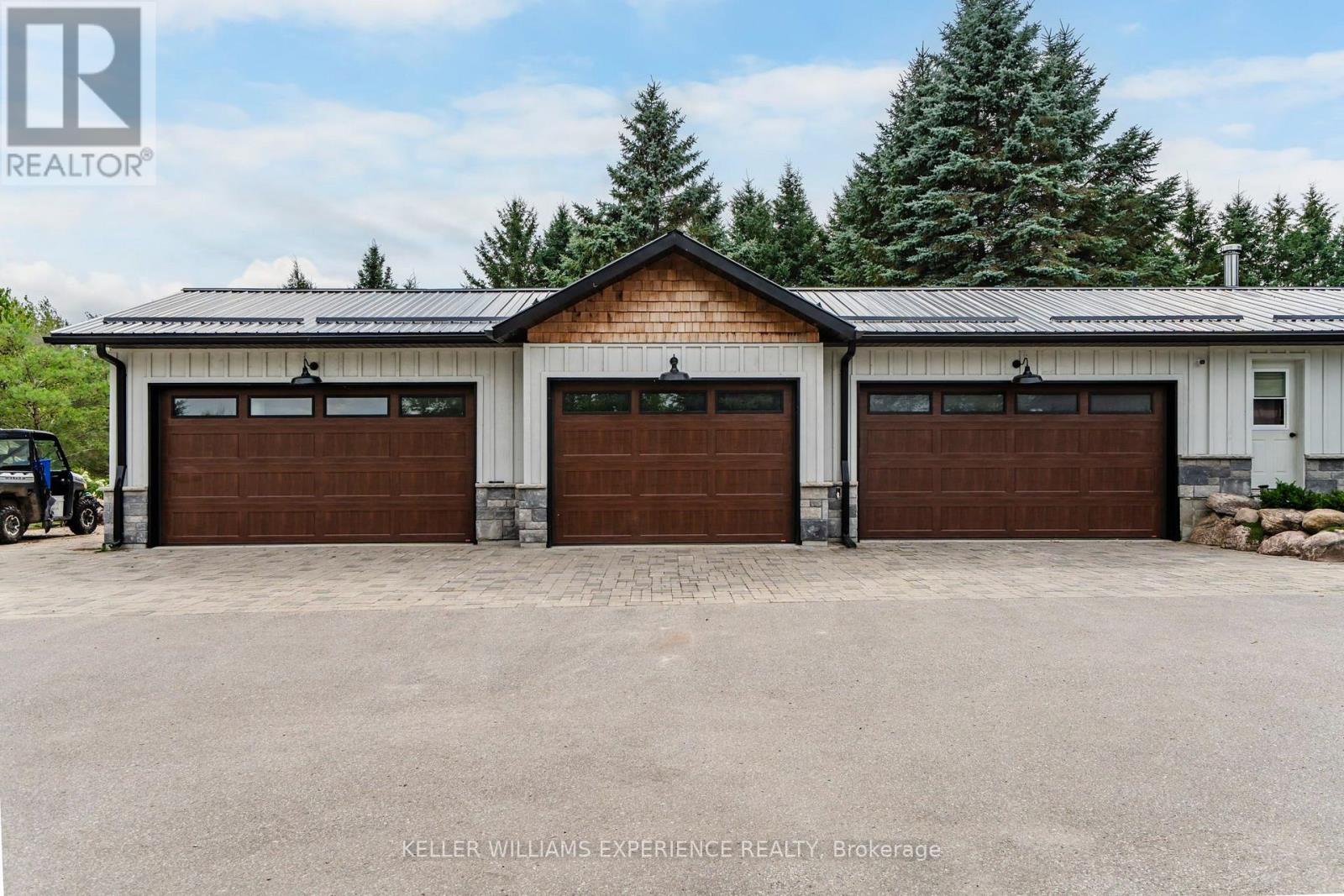 320 6 CONCESSION E - Image 4