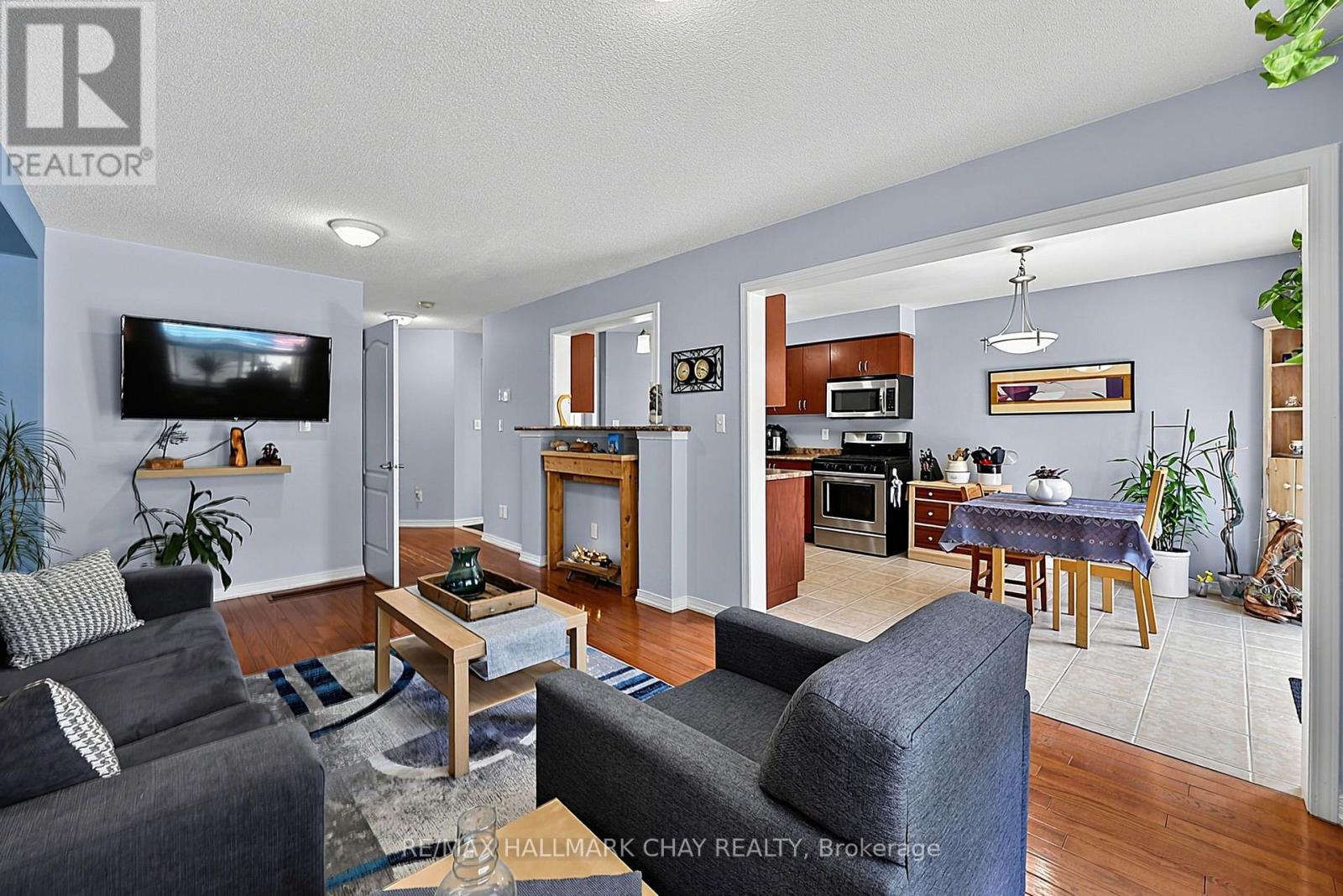 1426 BENSON STREET - 14