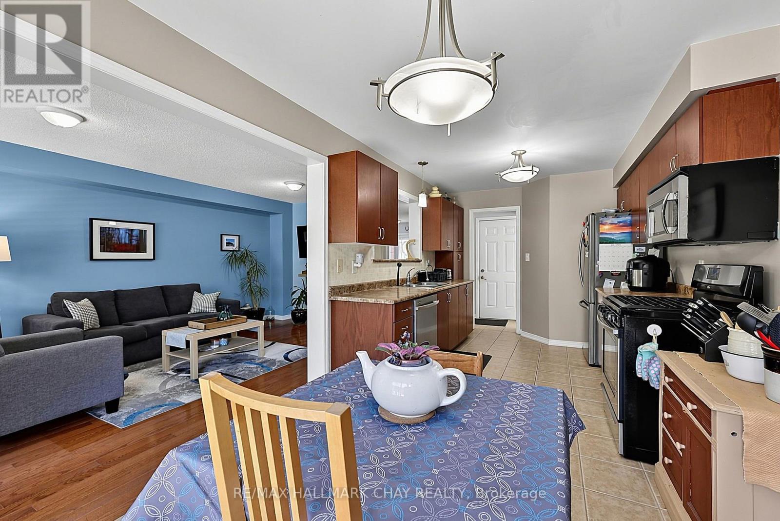 1426 BENSON STREET - 12