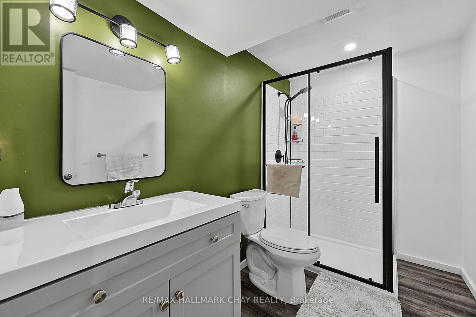 1426 BENSON STREET - 31