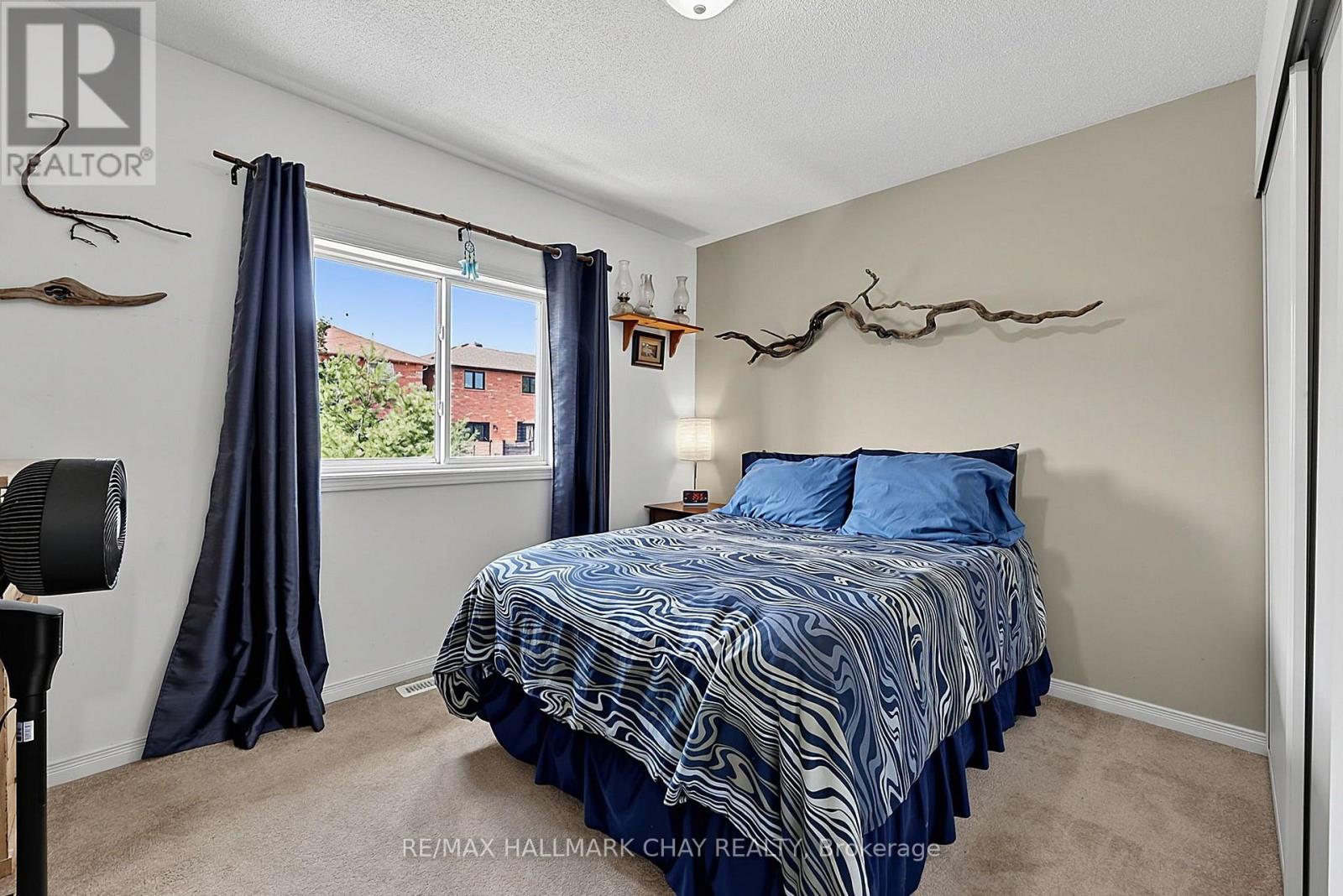 1426 BENSON STREET - 23