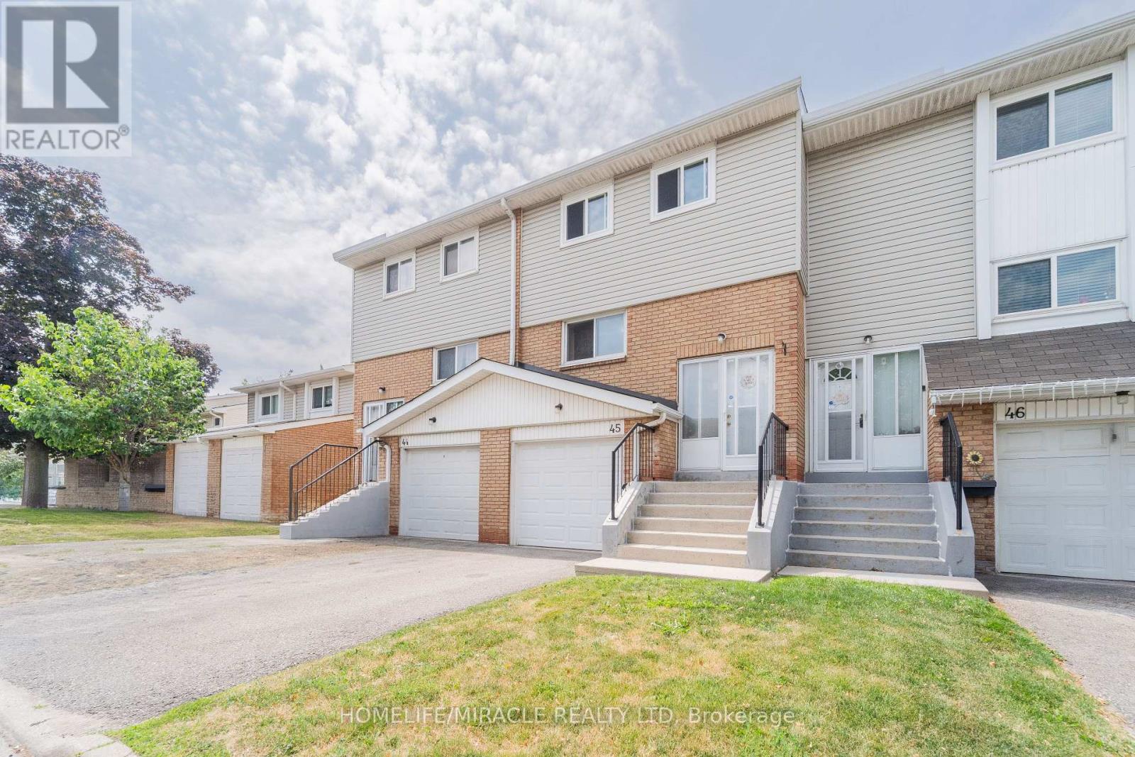 45 LINCOLN COURT - 1