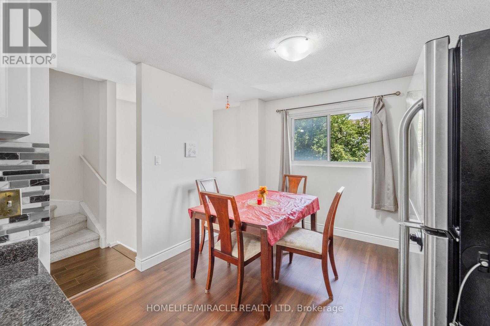45 LINCOLN COURT - 12