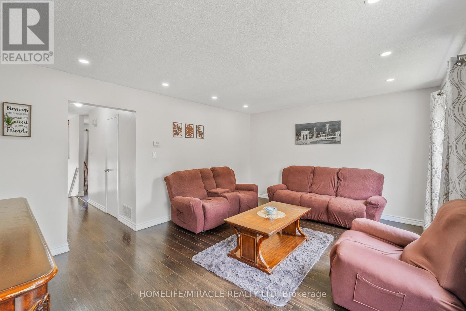 45 LINCOLN COURT - 14