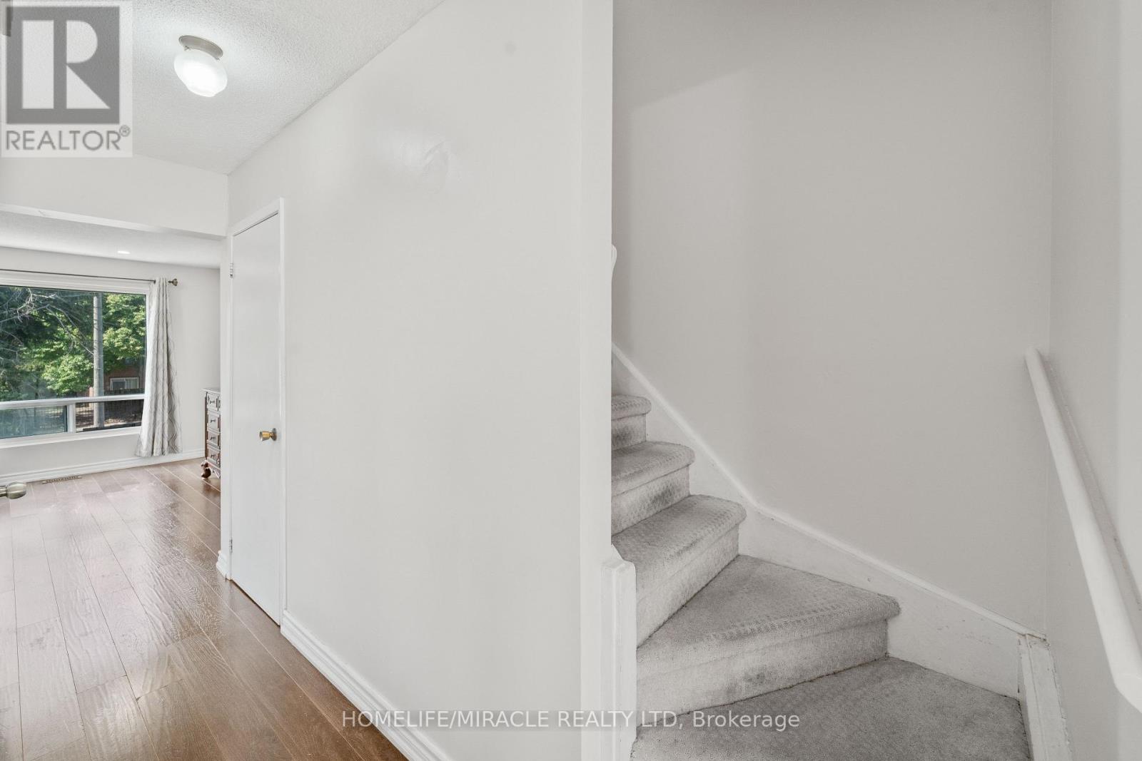 45 LINCOLN COURT - 17