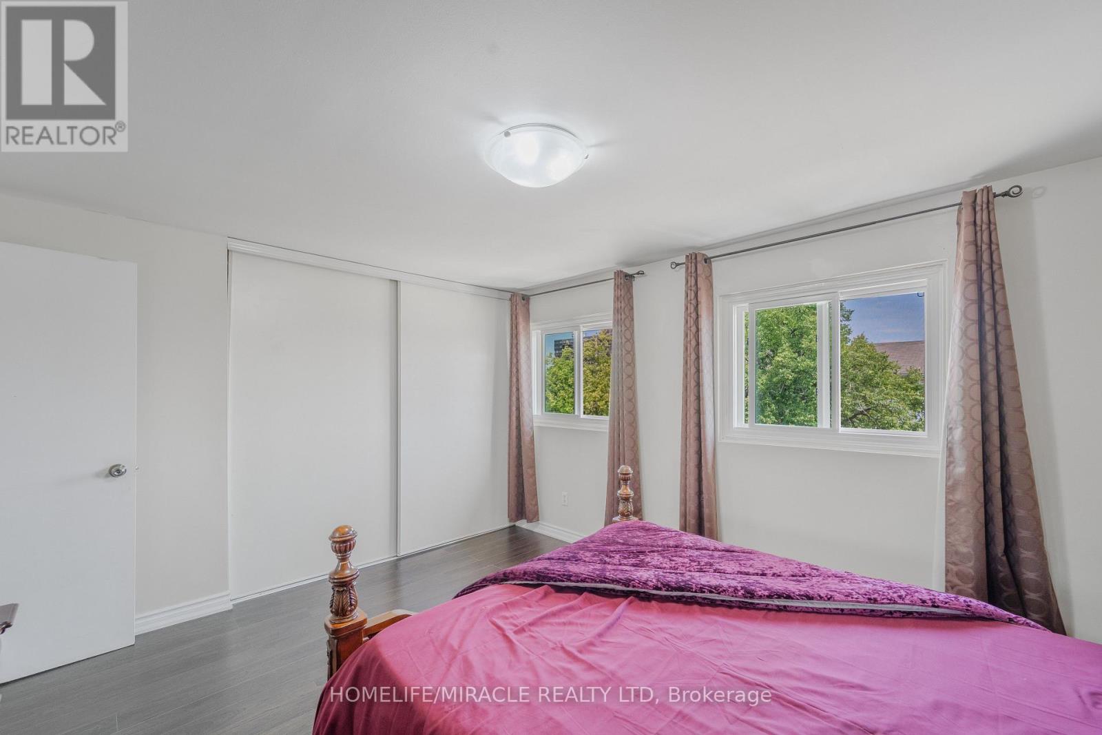 45 LINCOLN COURT - 22