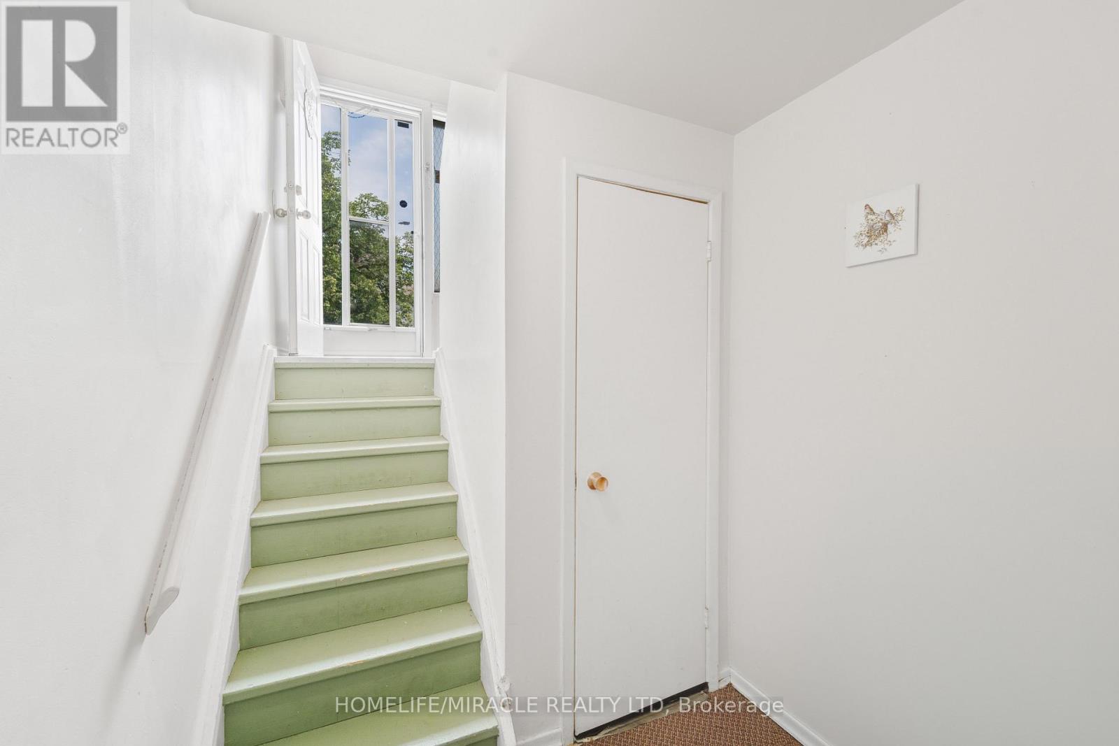 45 LINCOLN COURT - 28