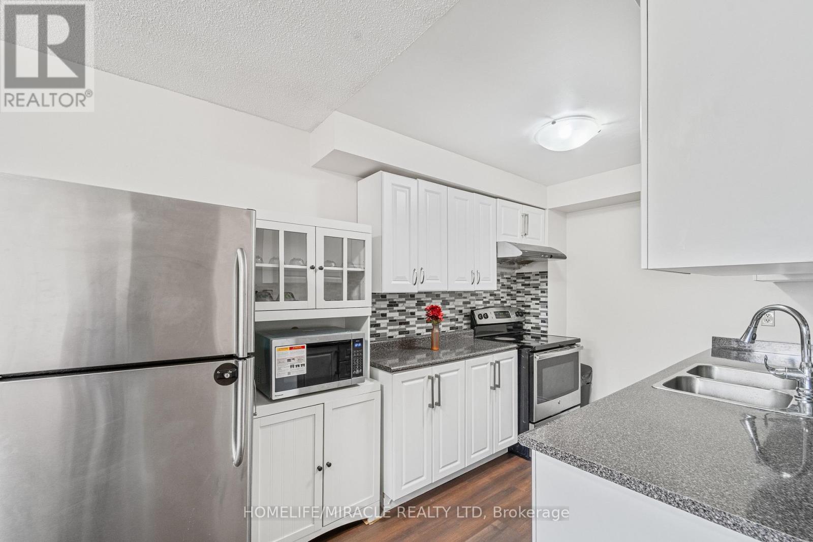 45 LINCOLN COURT - 7