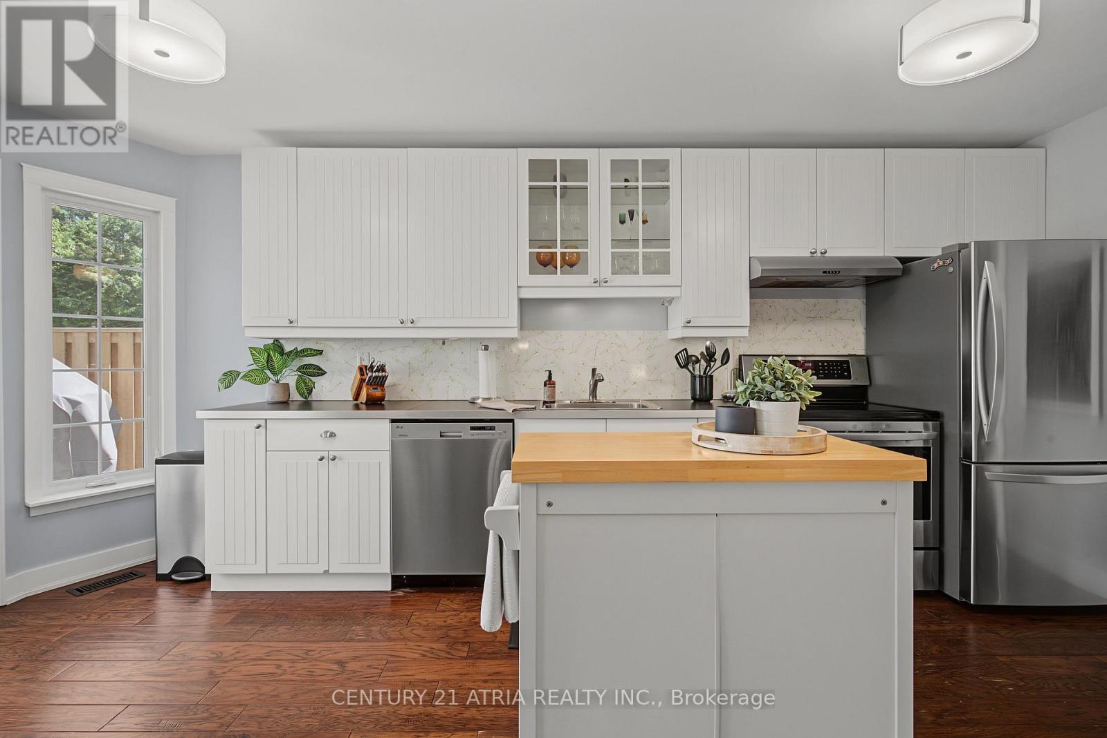 6 BURNHAM BOULEVARD - 16