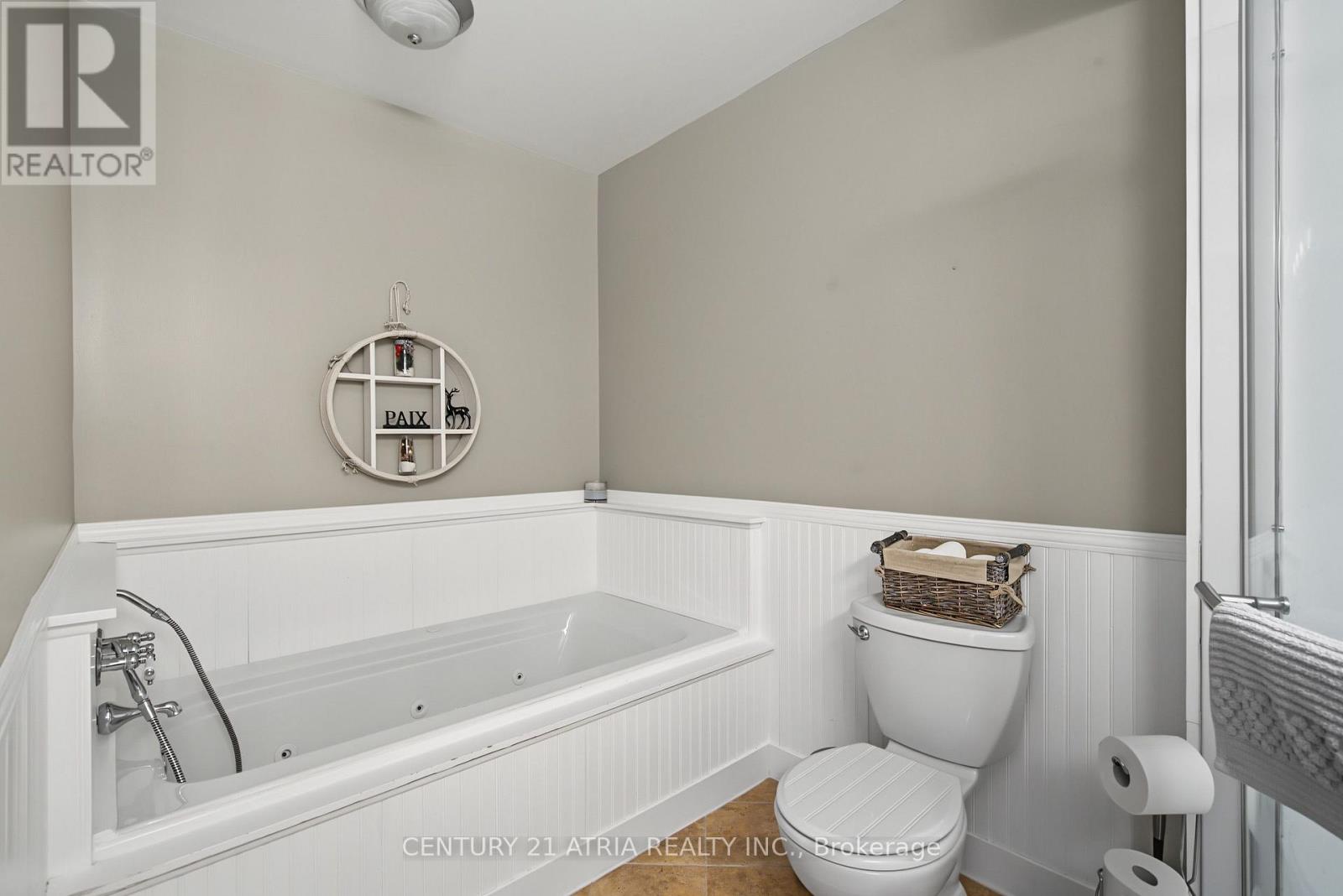 6 BURNHAM BOULEVARD - 26