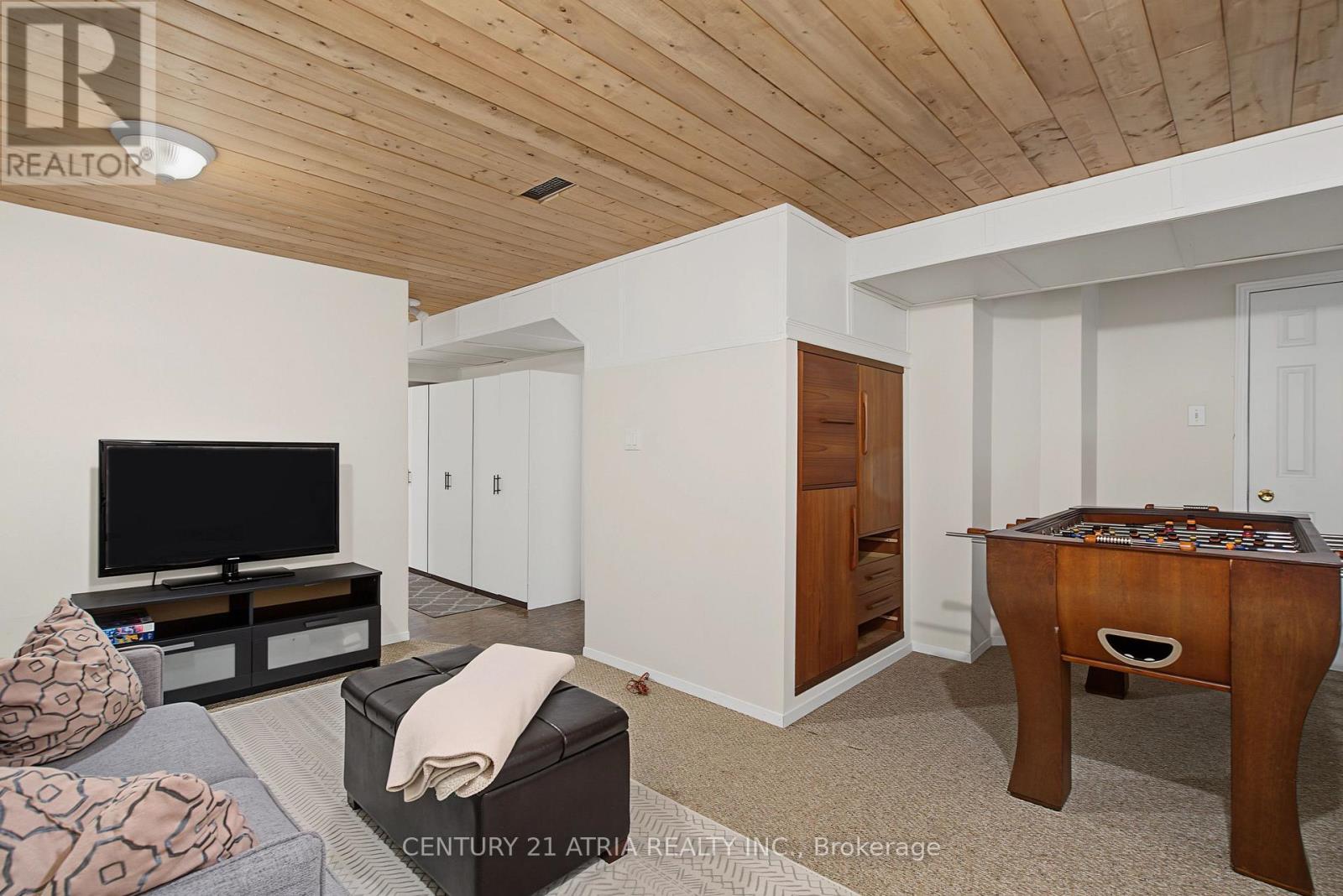 6 BURNHAM BOULEVARD - 27