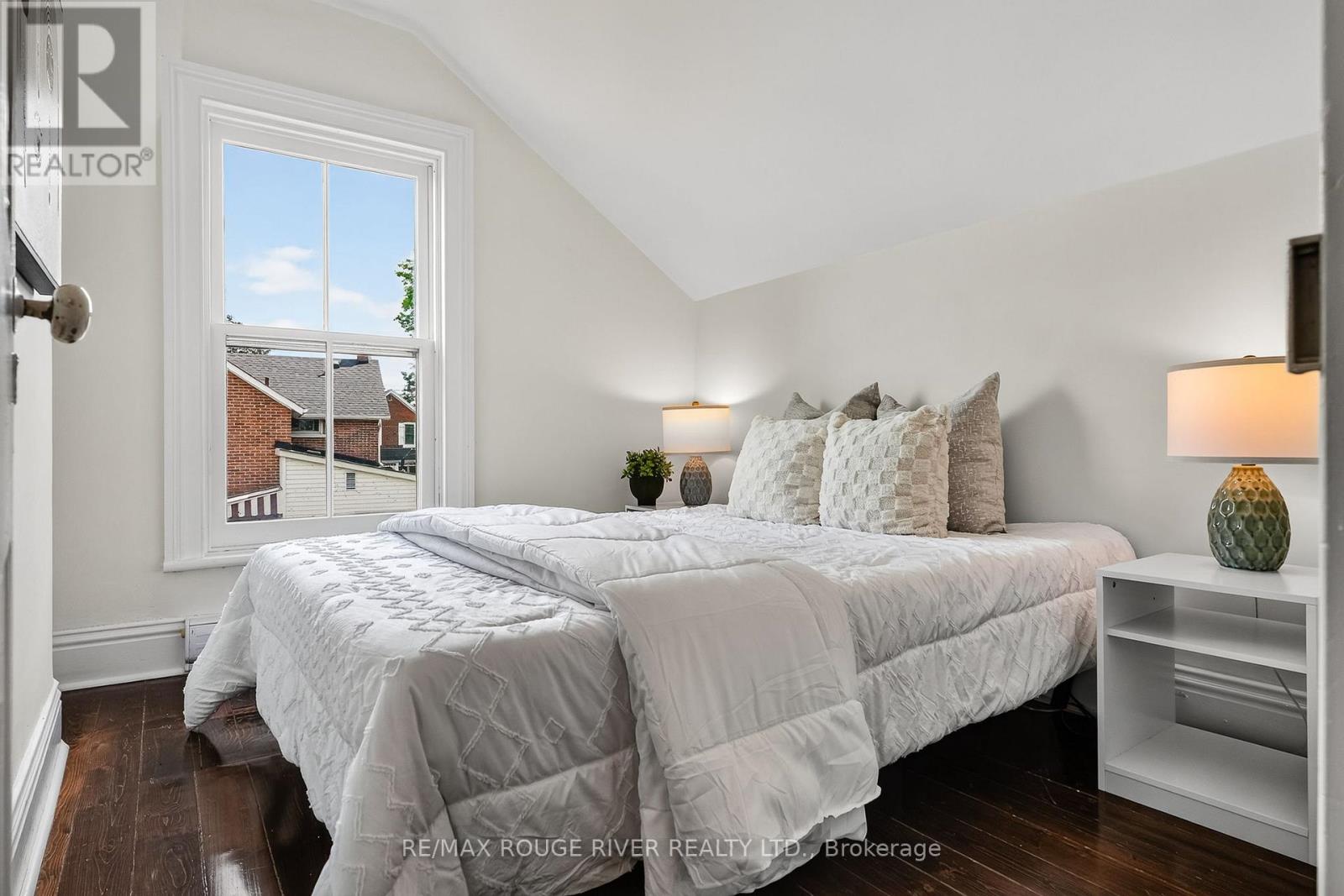 359 VICTORIA STREET - Image 30